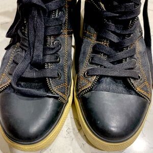 Men’s Levi Sport Shoe